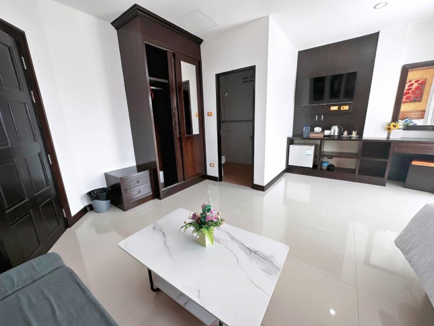 Patong Abby'S House Hotel מראה חיצוני תמונה