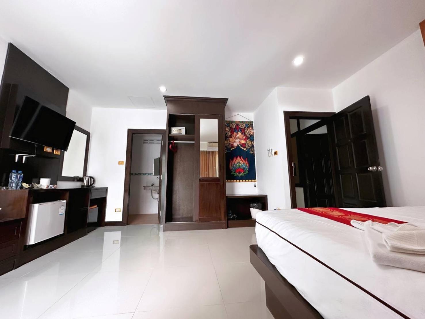 Patong Abby'S House Hotel מראה חיצוני תמונה