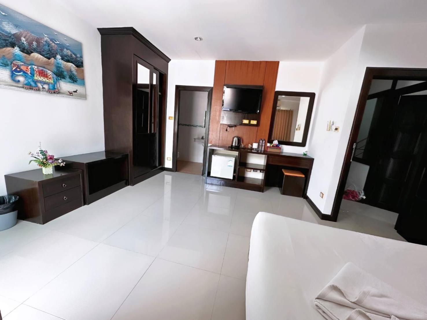 Patong Abby'S House Hotel מראה חיצוני תמונה